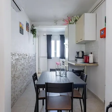 Casa Gemelli - Metro Per Il Centro Di - * Рим